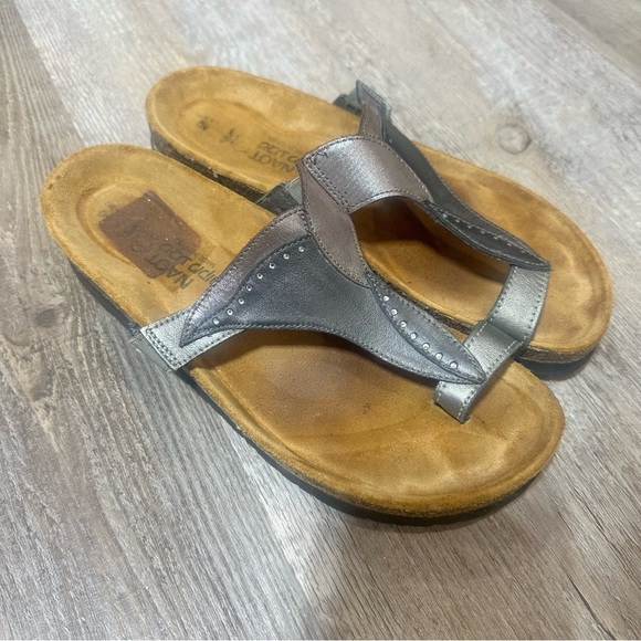 Naot Antigua Cork Loop slip on Sandal metallic Silver Leather size 40 US 9 - Picture 1 of 4